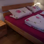 Atelier Reinhart Couette-café 3*