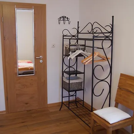 Atelier Reinhart Bed & Breakfast